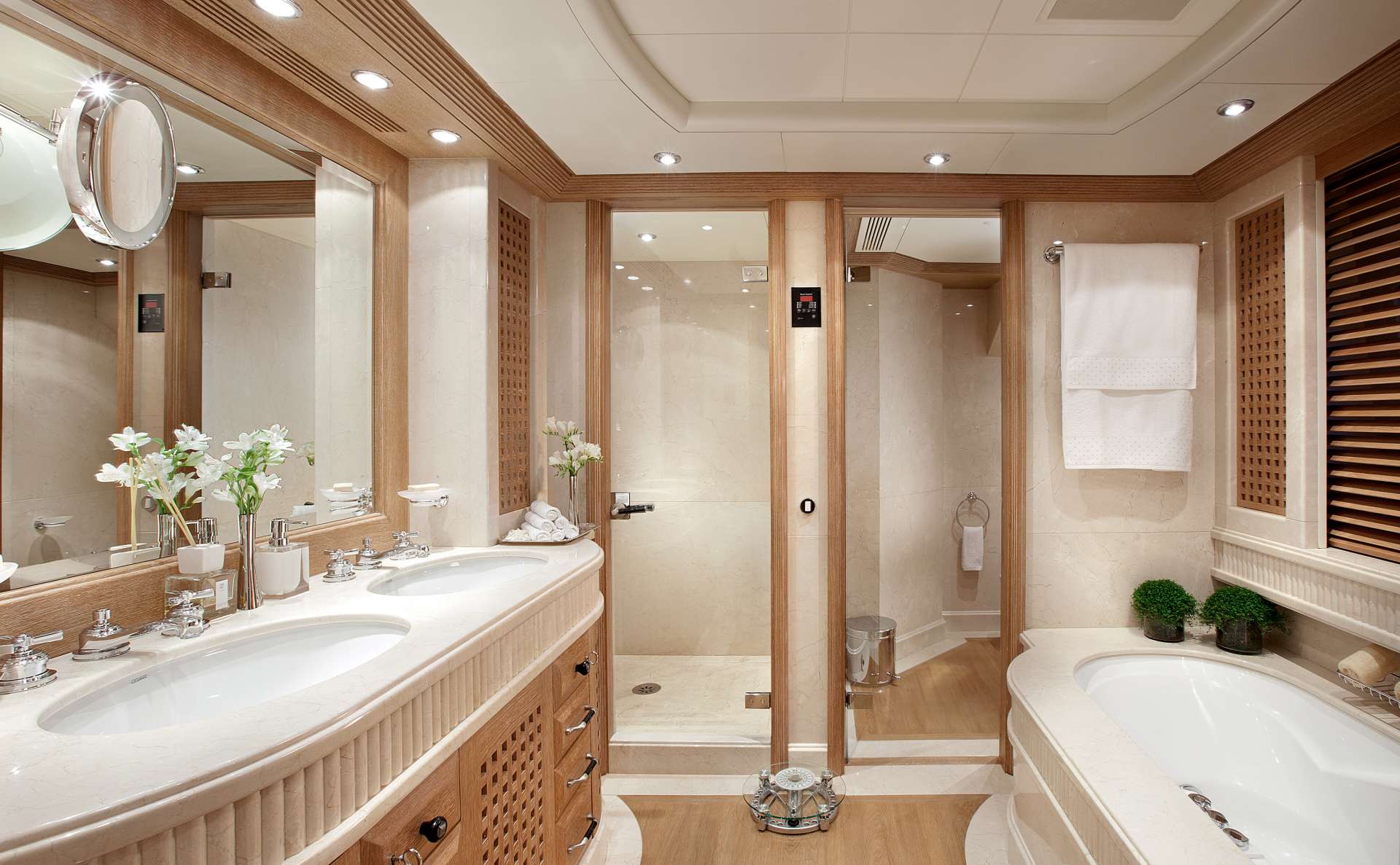 Alexandra Yacht Charter Cabins