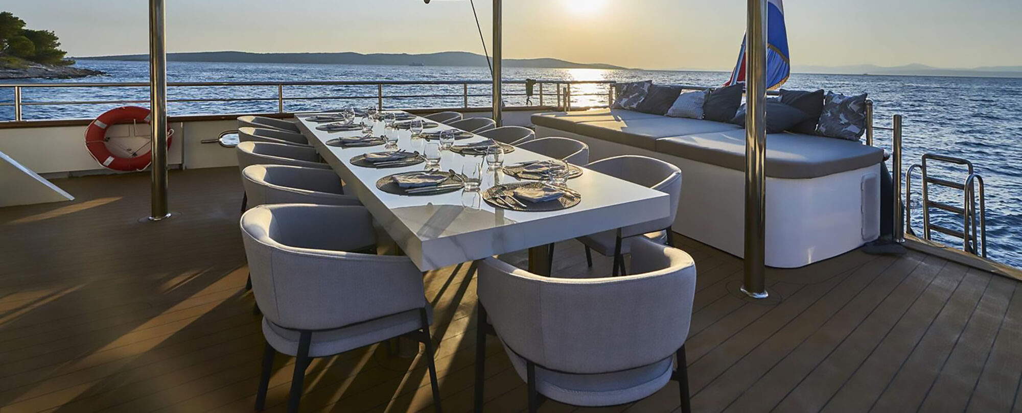 Dalmatino Yacht Charter