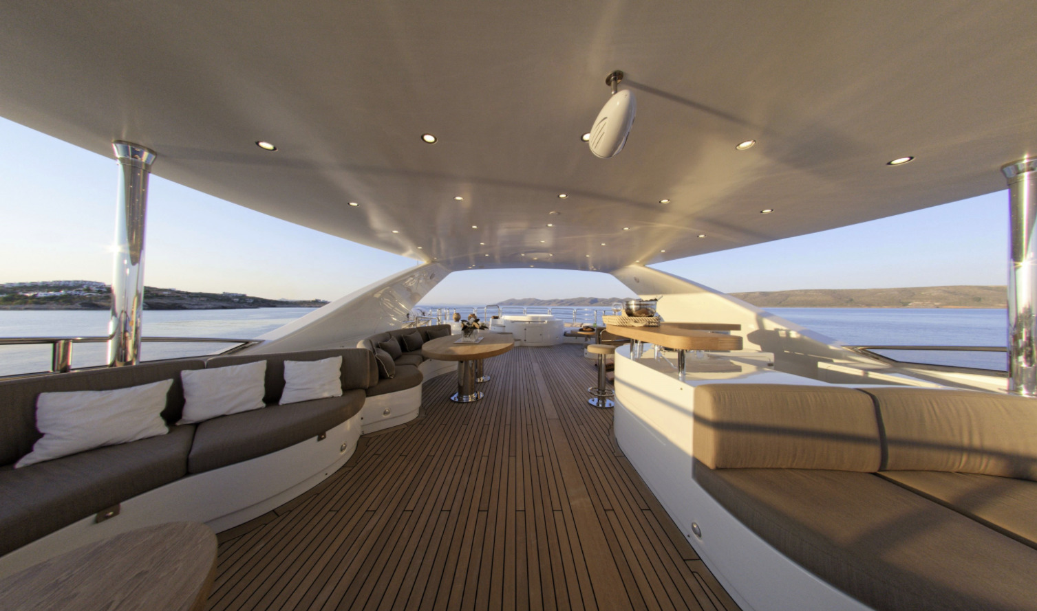 Grande Amore Yacht Charter Exterior