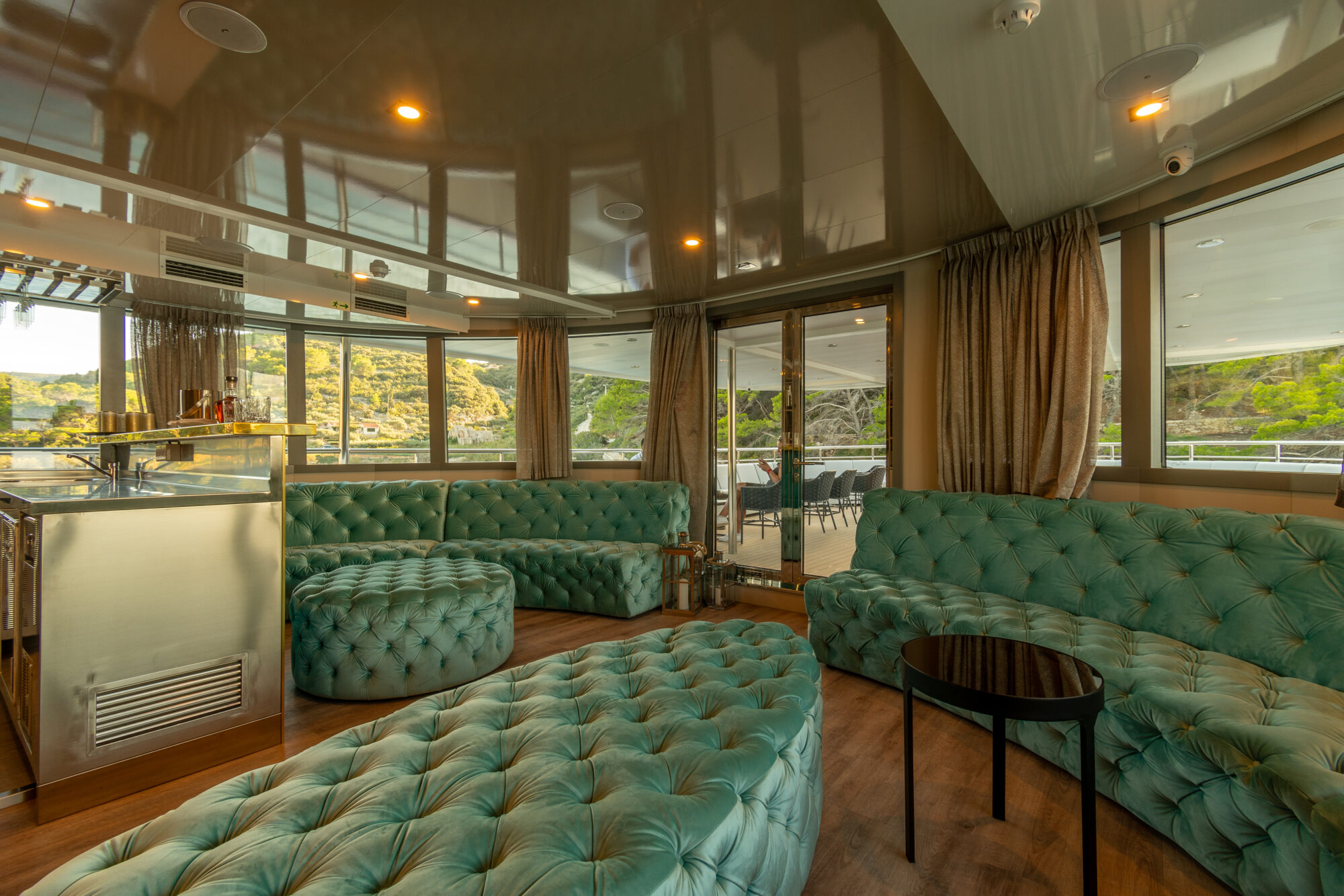 Ohana Yacht Charter Interior