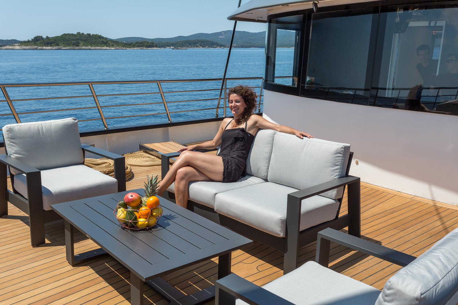 Rara Avis Yacht Charter Exterior
