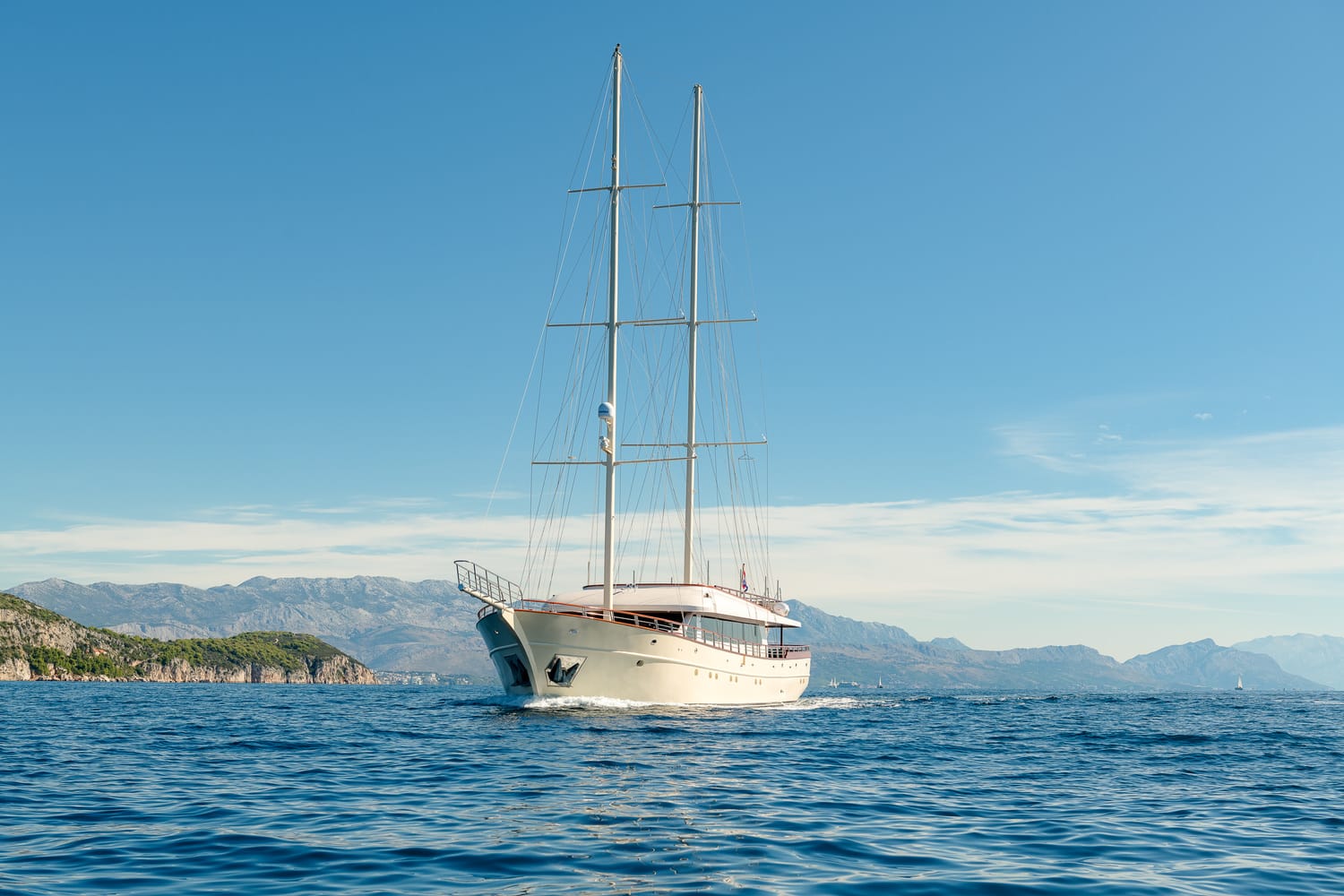 Son Mar Yacht Charter Exterior