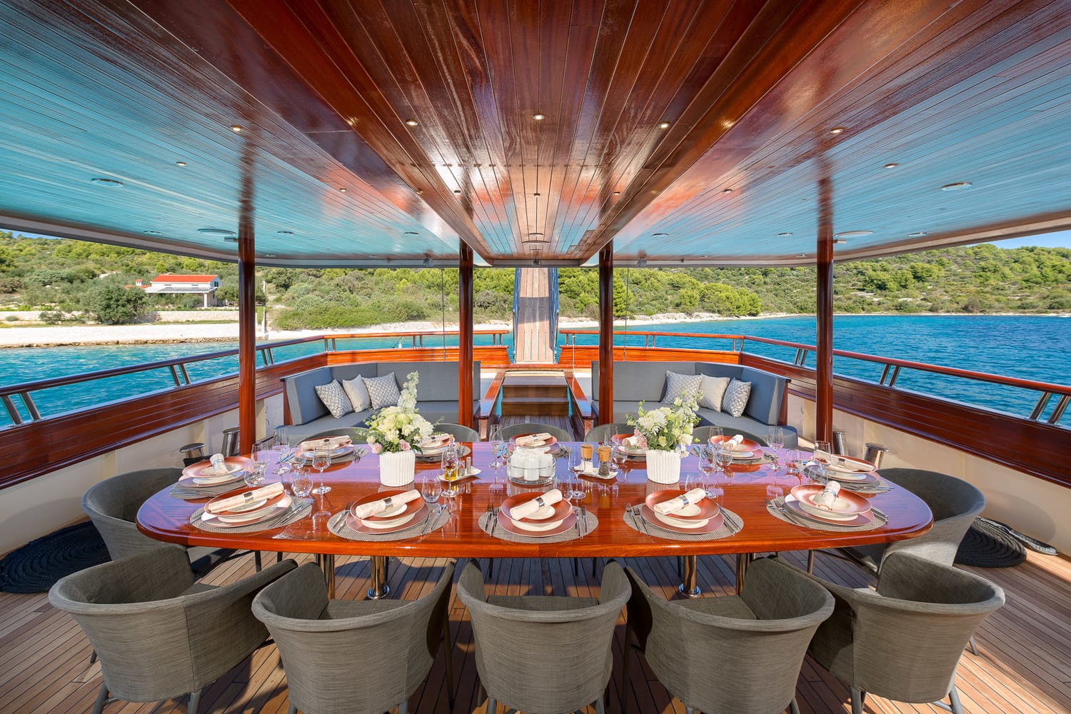 Son Mar Yacht Charter Exterior