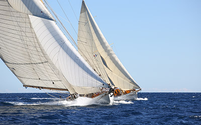 Noblesse Yachts