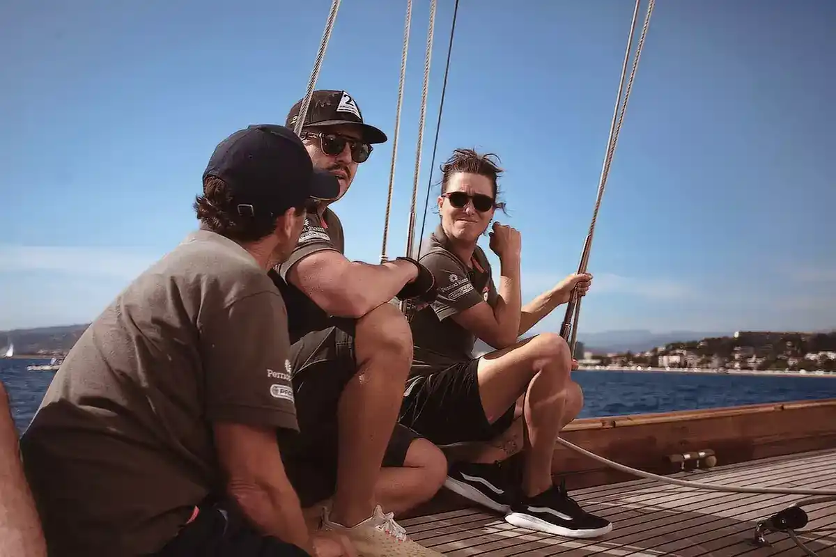 Noblesse Yachts, Hallowe'en, Oliva Cigars, Proficar, Profi-Tech