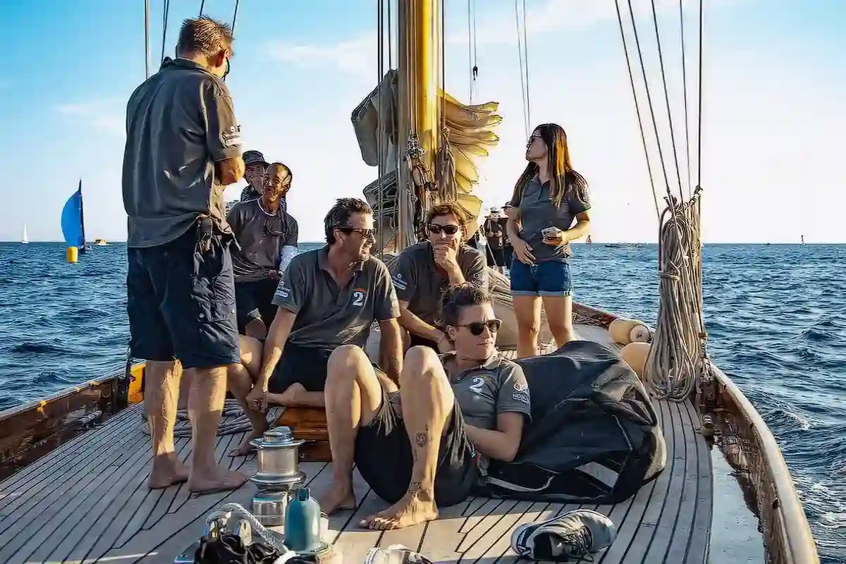 Noblesse Yachts, Hallowe'en, Oliva Cigars, Proficar, Profi-Tech