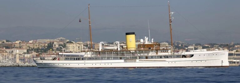 Noblesse Yachts
