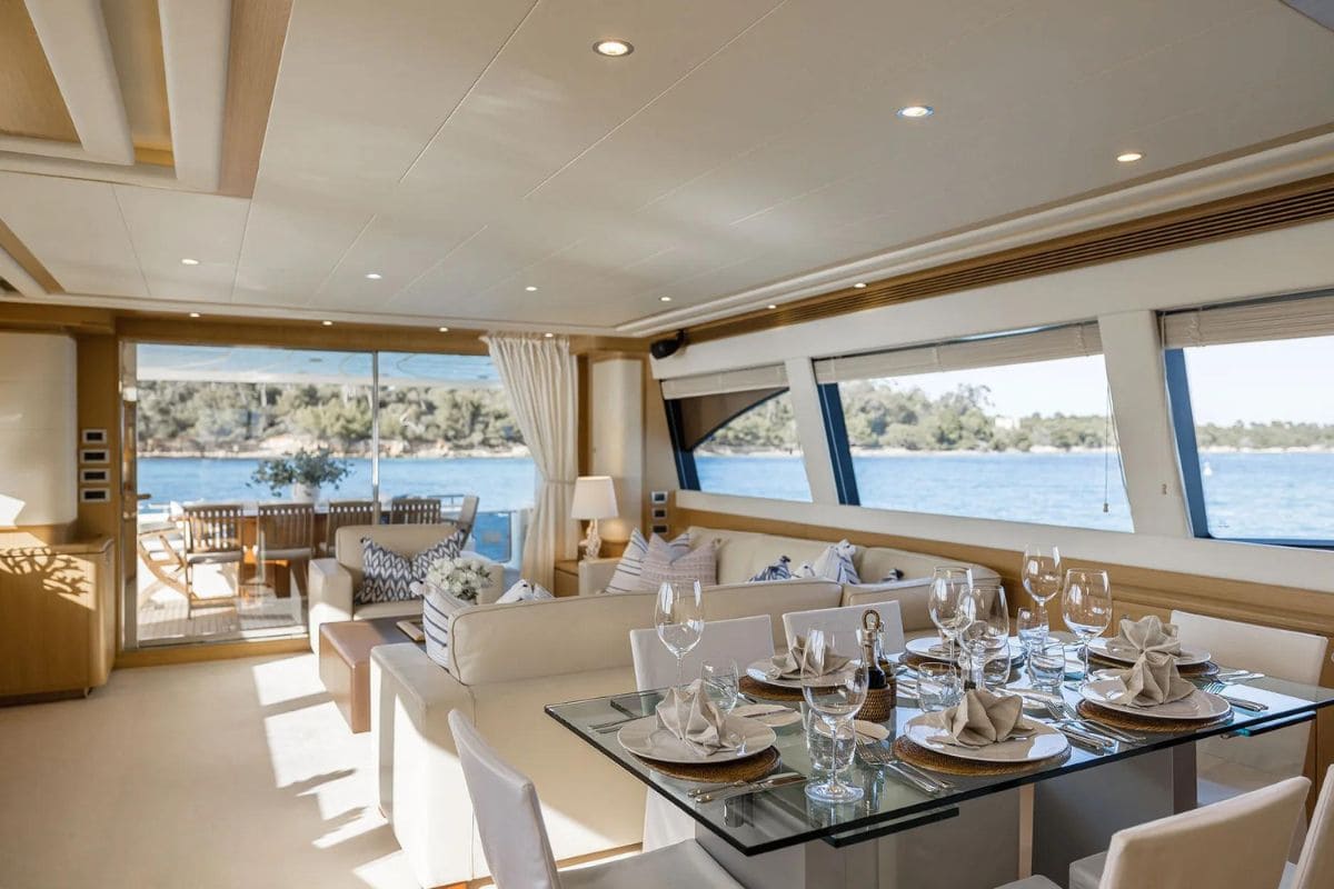 Yacht Onyx Charter Noblesse