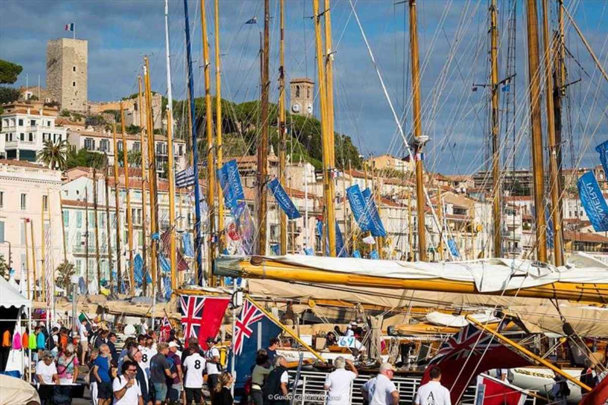 Noblesse Yachts